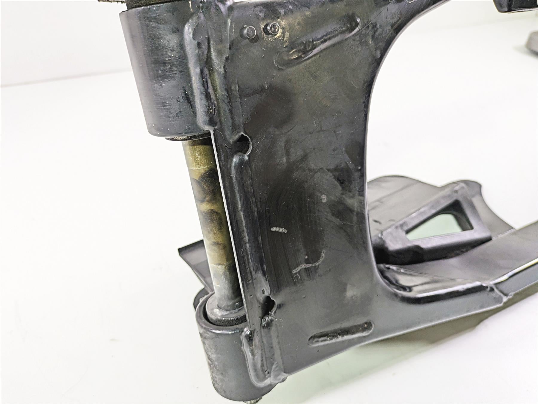 2005 Harley Touring FLHRI Road King Rear Swingarm Swing Arm 1" 47549-02A {{ shop.shopifyCountryName }} - Mototech271