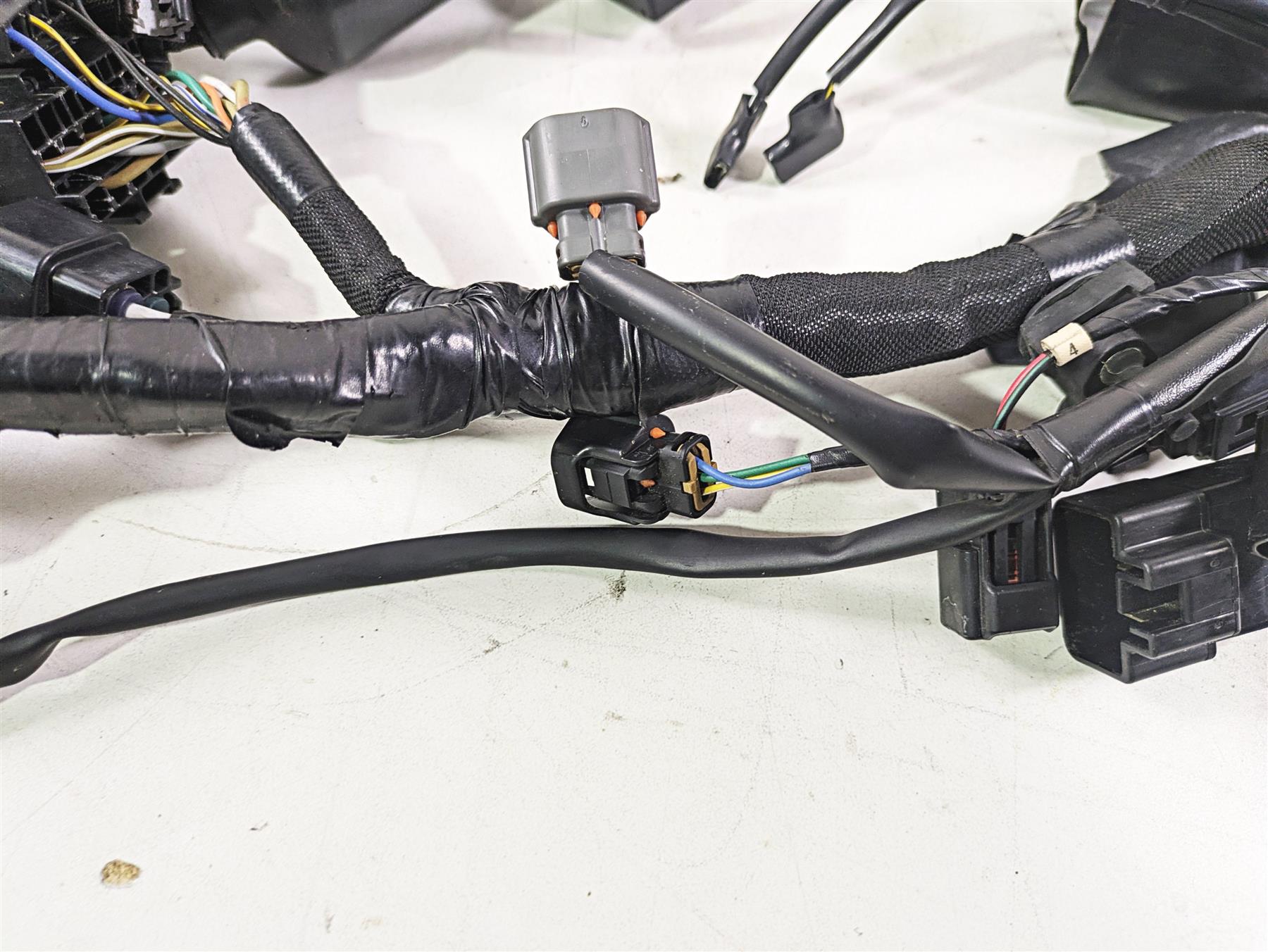 2020 Kawasaki ZX6R Ninja Wiring Harness Loom -No Cuts 26031-2615B {{ shop.shopifyCountryName }} - Mototech271