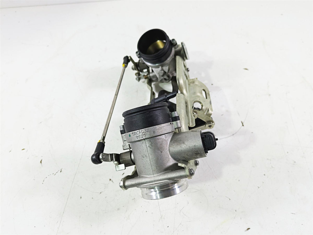 2016 Moto Guzzi Stelvio 1200 8V NTX Throttle Body Fuel Injection Set 880270 {{ shop.shopifyCountryName }} - Mototech271
