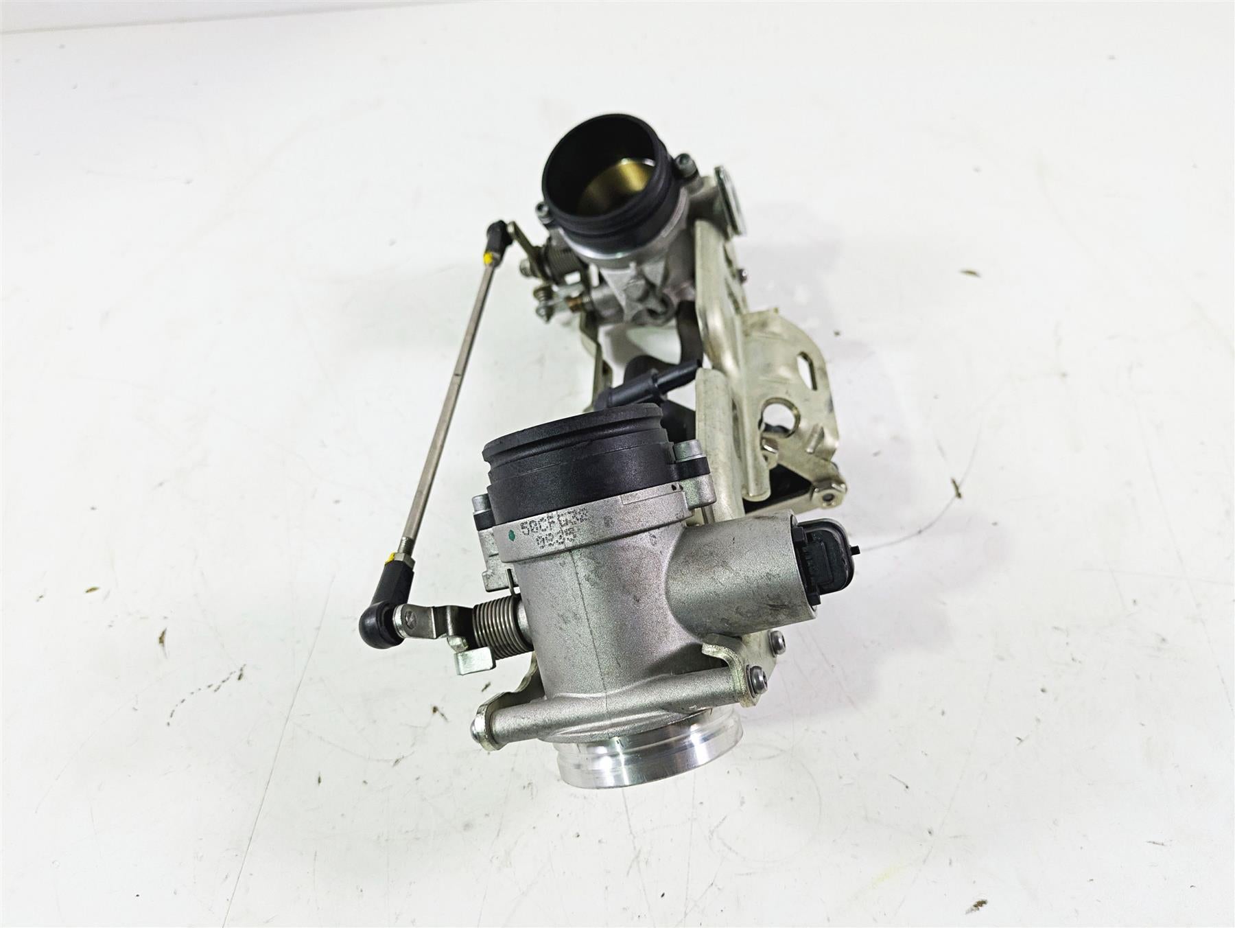 2016 Moto Guzzi Stelvio 1200 8V NTX Throttle Body Fuel Injection Set 880270 {{ shop.shopifyCountryName }} - Mototech271