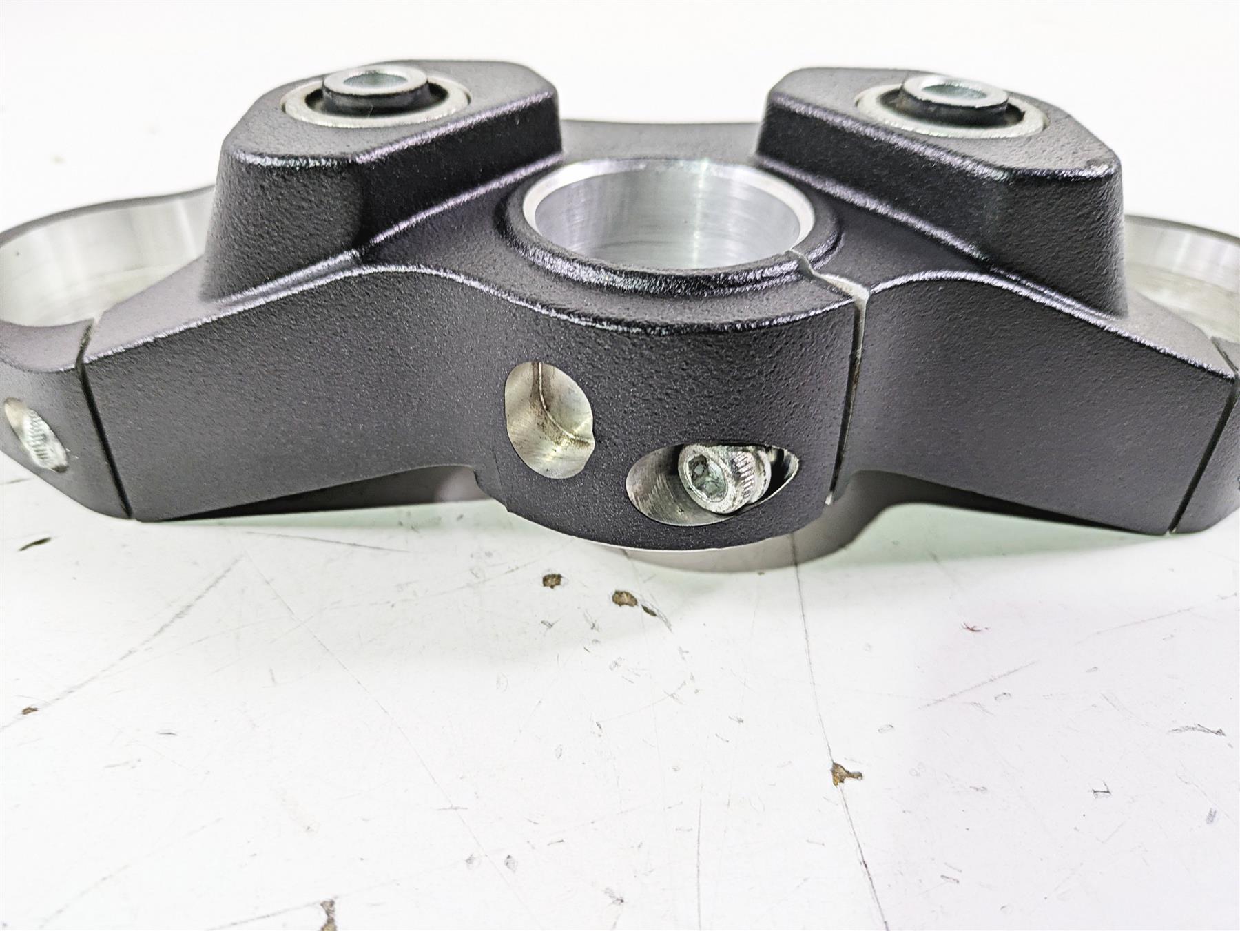2017 Ducati Monster 1200 S Upper Triple Tree Steering Clamp Ohlins 34111001AC {{ shop.shopifyCountryName }} - Mototech271