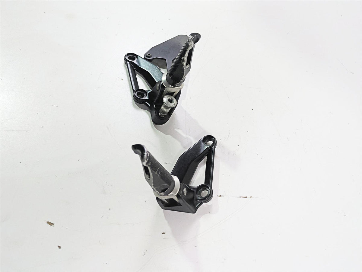 2012 Ducati Streetfighter 848 Rizoma Footpeg Foot Peg Rest PE614 82411541A {{ shop.shopifyCountryName }} - Mototech271