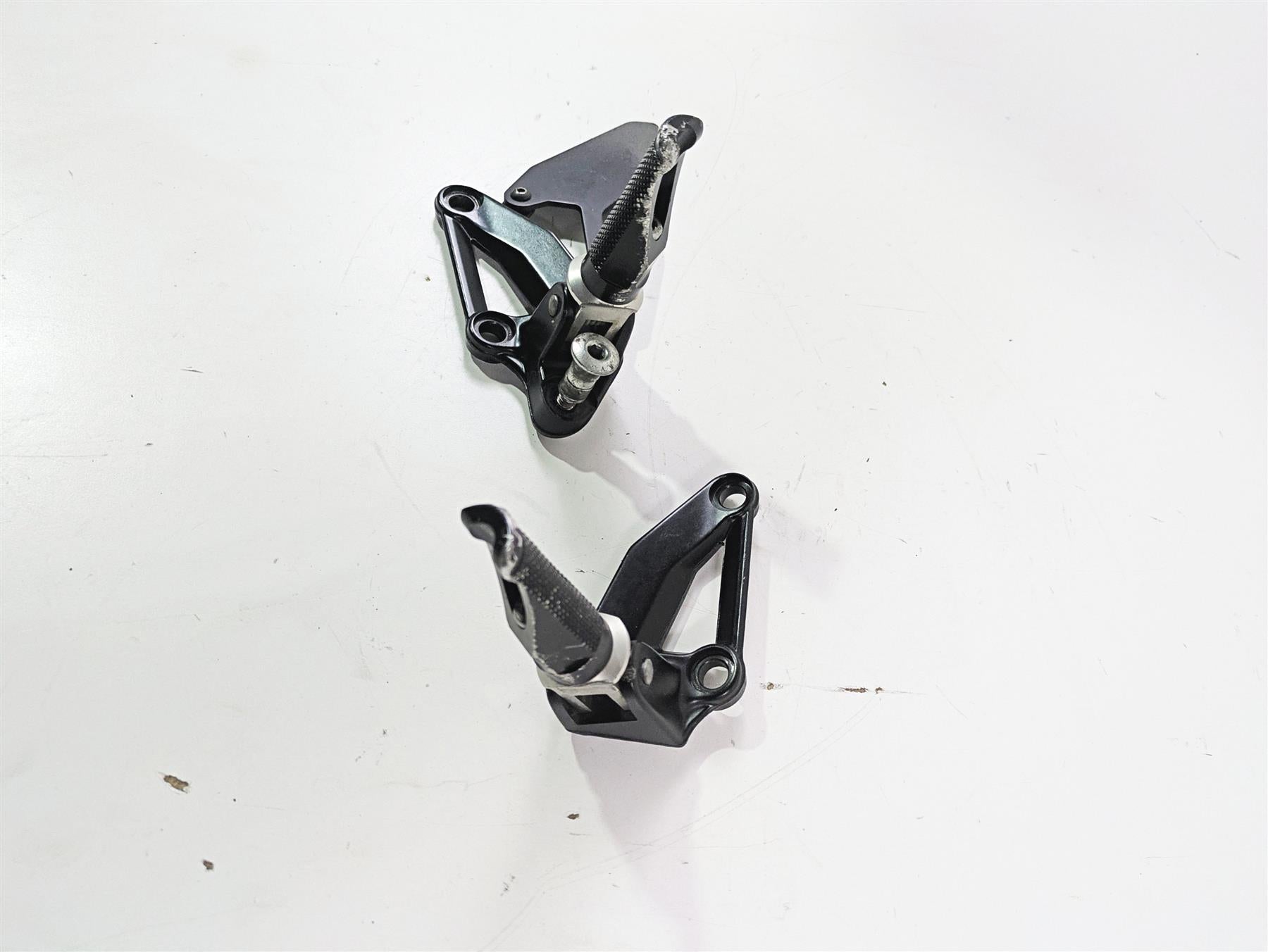 2012 Ducati Streetfighter 848 Rizoma Footpeg Foot Peg Rest PE614 82411541A {{ shop.shopifyCountryName }} - Mototech271