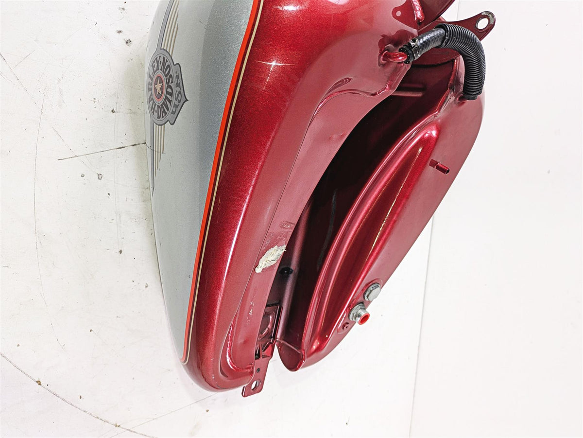 2004 Harley Softail FLSTF Fat Boy Fuel Gas Petrol Tank 5 Gallon - Read 61625-01E {{ shop.shopifyCountryName }} - Mototech271
