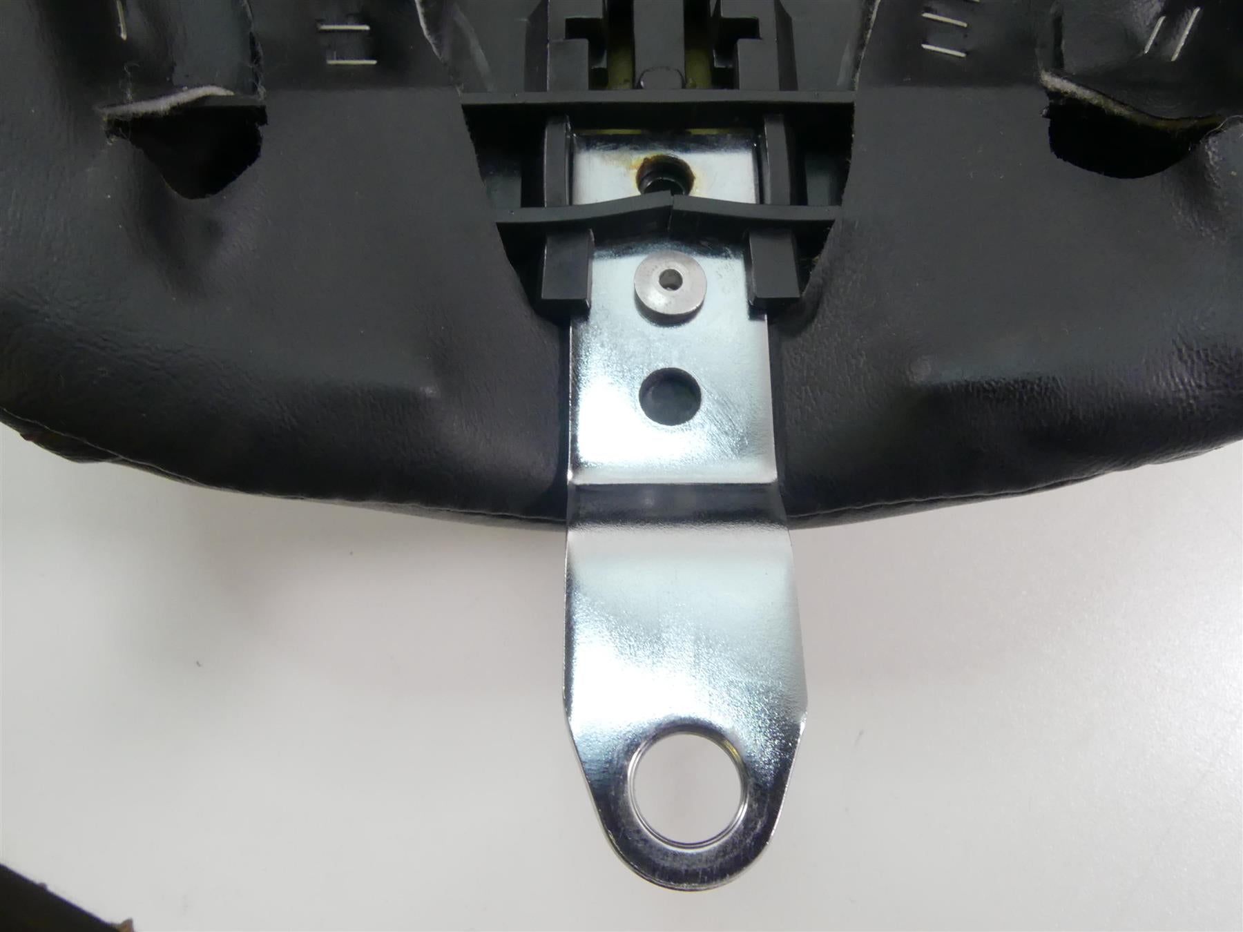 2013 Harley Touring FLHX Street Glide Front Driver Seat Saddle -No Tear 52000142 {{ shop.shopifyCountryName }} - Mototech271