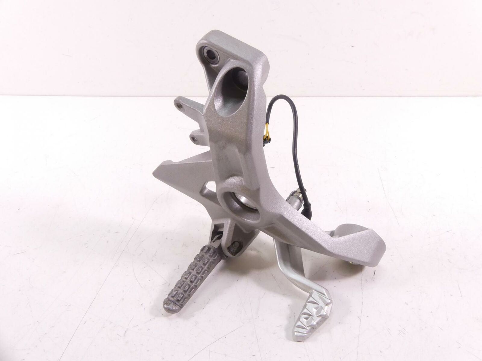 2019 Ducati Supersport 939 S Right Rider Driver Footpeg & Brake Pedal 82432971B {{ shop.shopifyCountryName }} - Mototech271