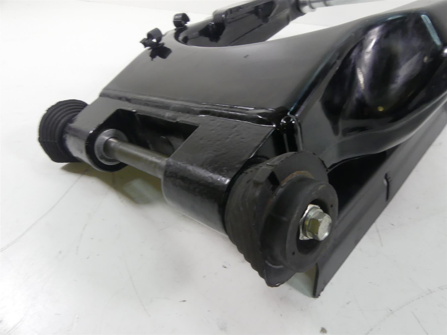 2016 Harley Touring FLTRX Road Glide Swingarm Swing Arm + 25mm Axle 45470-09 {{ shop.shopifyCountryName }} - Mototech271