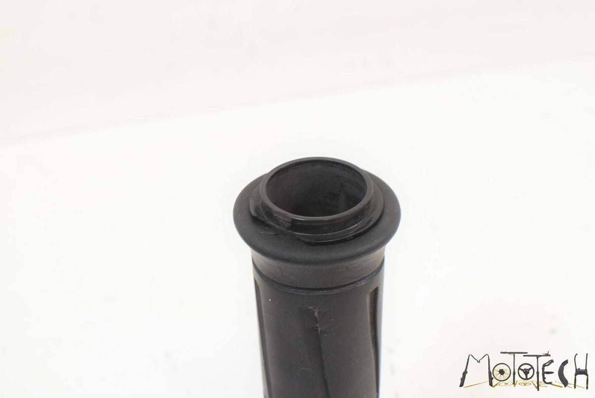 2015 Kawasaki ZX10R ZX10 R Ninja Grip SET 32099-0049 {{ shop.shopifyCountryName }} - Mototech271