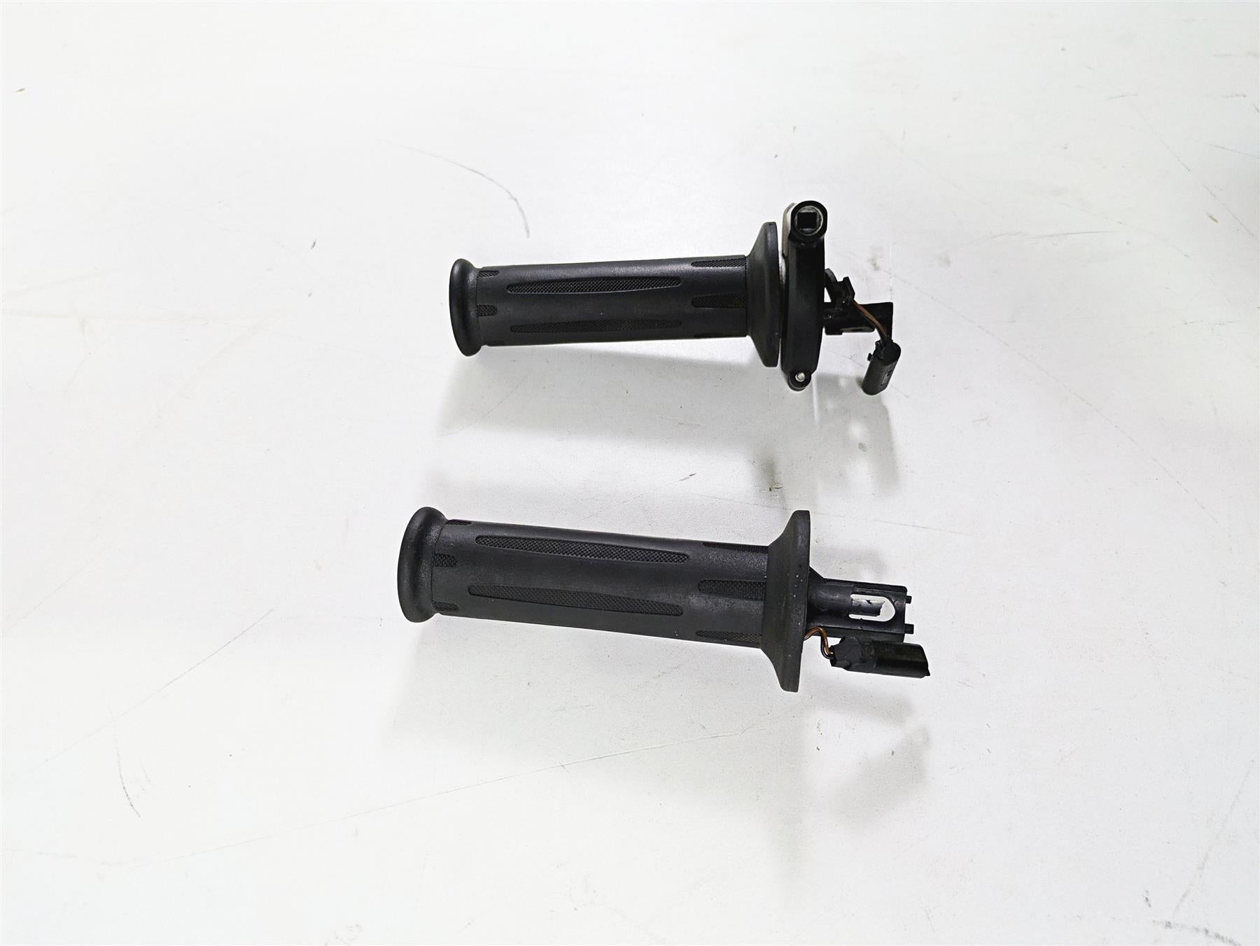 2014 BMW R nine T R9T K21 Left Right Heated Hand Grips 61317721851 61317714238 | Mototech271