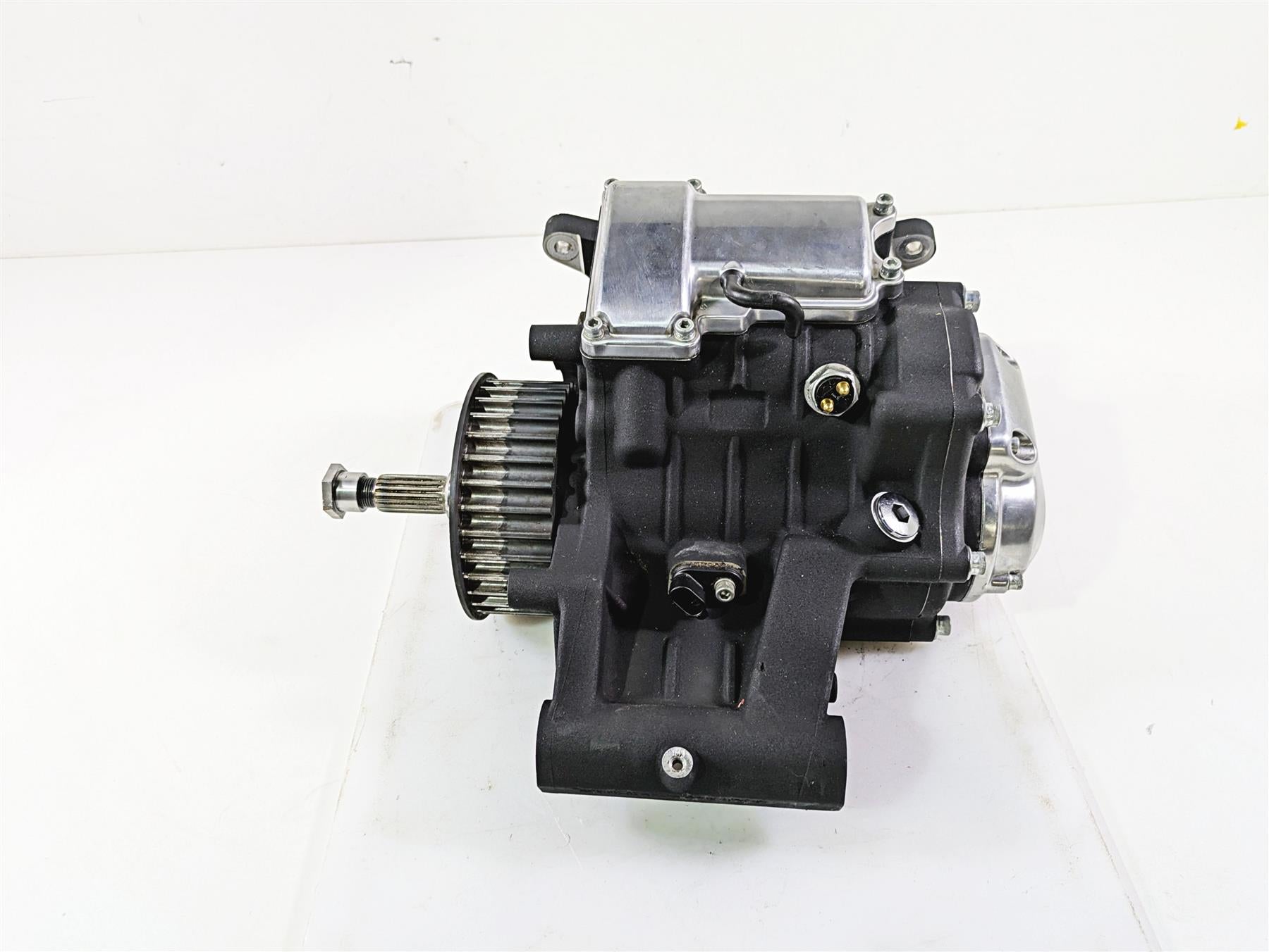 2009 Harley FLSTSB Cross Bones Transmission Gear Box 13K 33012-10A {{ shop.shopifyCountryName }} - Mototech271