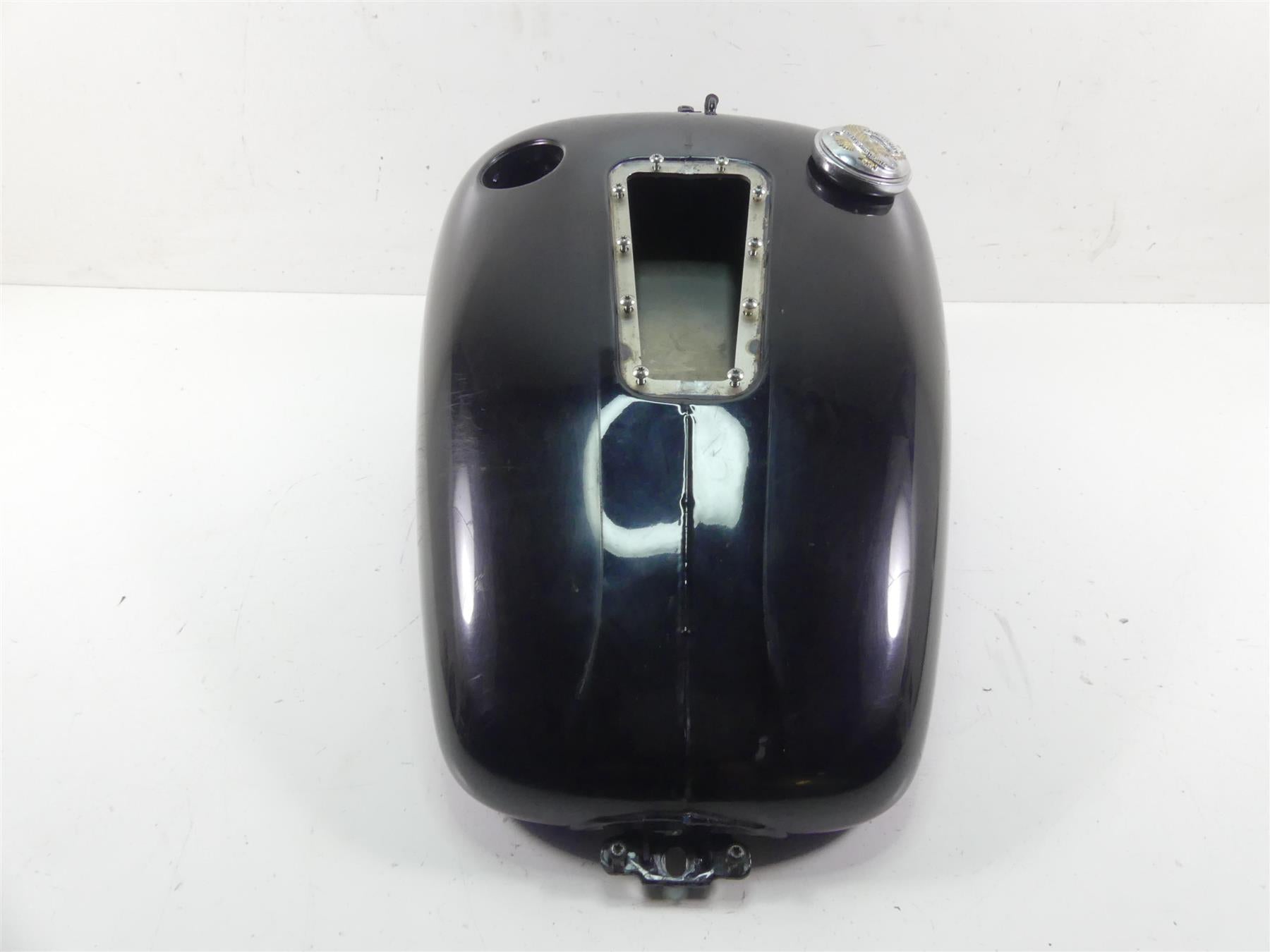 美品　Harley Davidson 2004年FXSTD 純正タンク 希少 2004 Harley Softail FXSTD SE CVO Deuce Fuel Gas Petrol Tank -Read