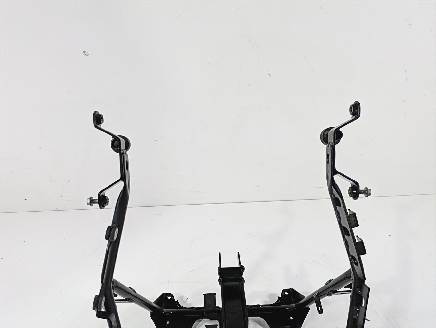 2016 Moto Guzzi Stelvio 1200 8V NTX Front Fairing Stay Holder Carrier 886646 {{ shop.shopifyCountryName }} - Mototech271