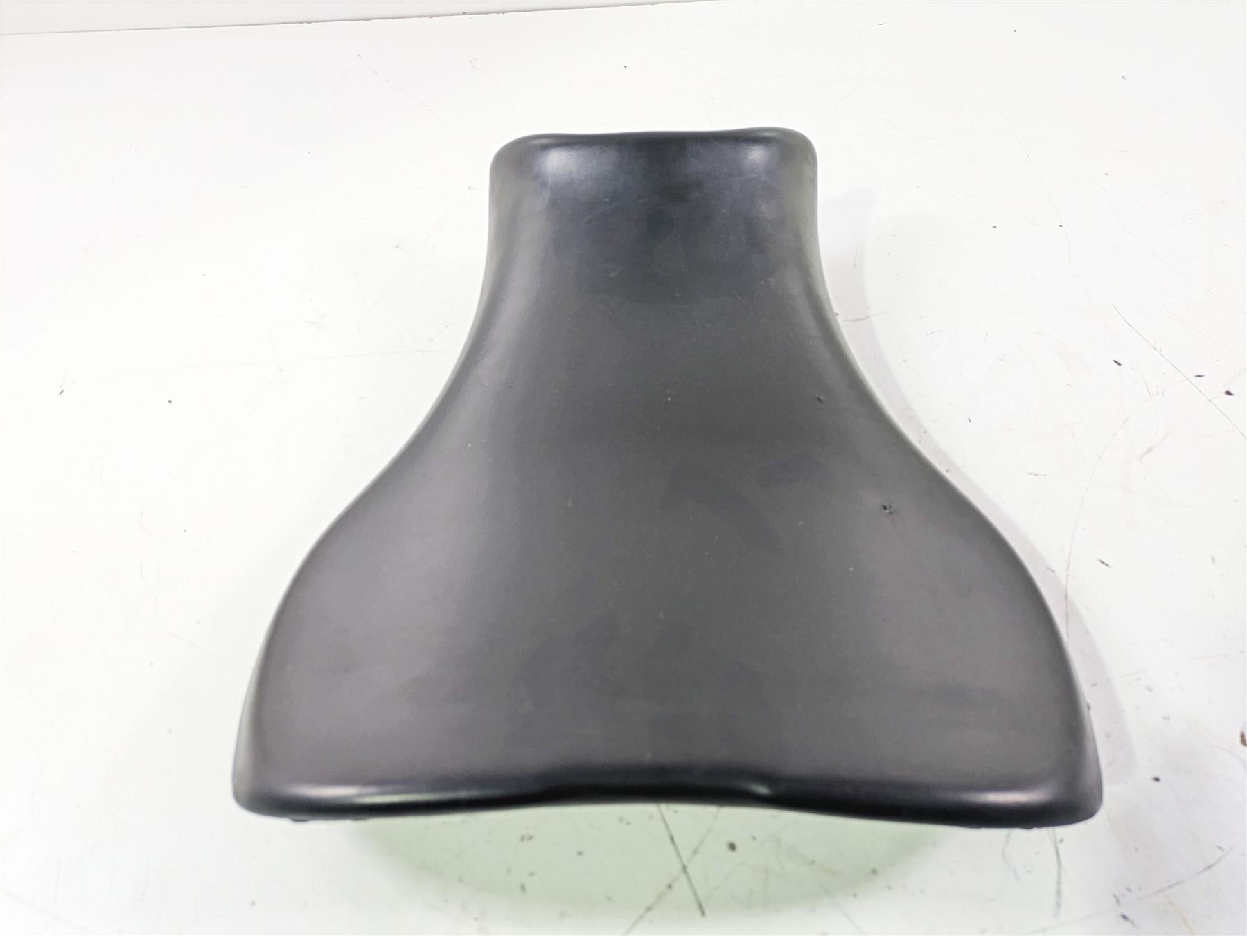 2012 Triumph Daytona 675 Front Driver Rider Seat Saddle - Read T2306512 {{ shop.shopifyCountryName }} - Mototech271