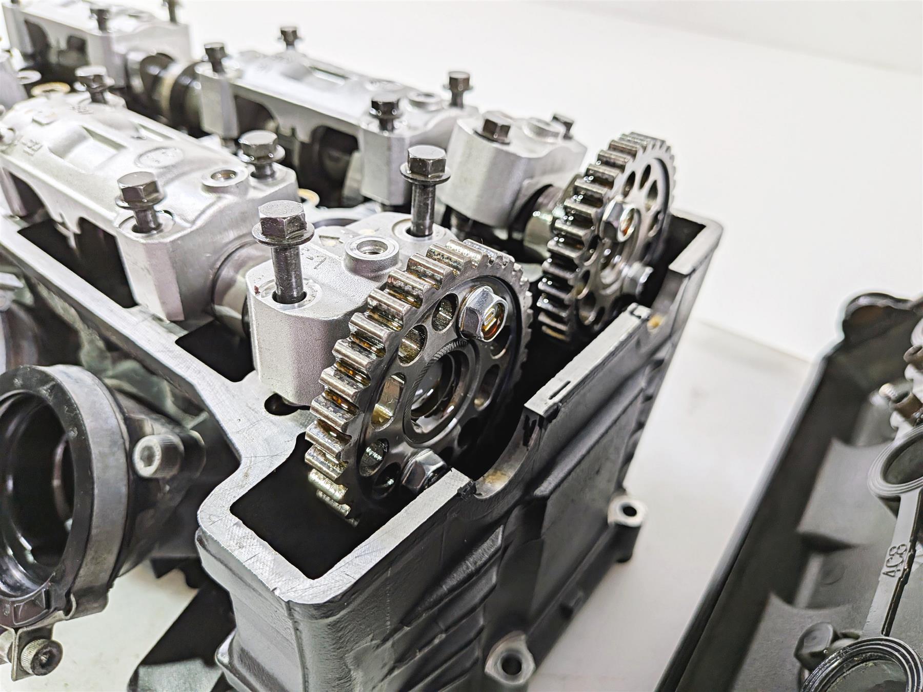 2008 Yamaha YZF R1 RN19 Good Cylinder Head Cylinderhead & Cams 4C8-11101-00-00 {{ shop.shopifyCountryName }} - Mototech271
