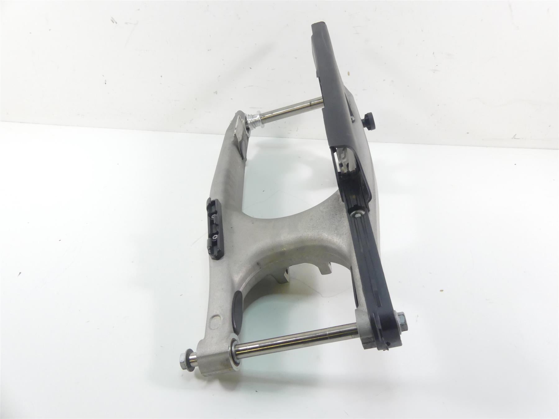 2017 Husqvarna 701 Enduro Rear Swingarm Swing Arm & 25mm Axle 76504030144 {{ shop.shopifyCountryName }} - Mototech271