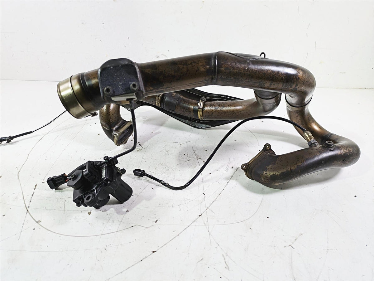 2017 Ducati Monster 1200 S Exhaust Header & Servo Motor H 57211632A S 59340301C {{ shop.shopifyCountryName }} - Mototech271