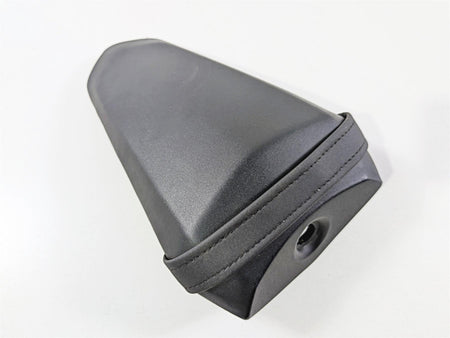2025 Yamaha YZF R7 Nice Rear Passenger Seat Saddle Pillion BEB-24750-00-00 {{ shop.shopifyCountryName }} - Mototech271