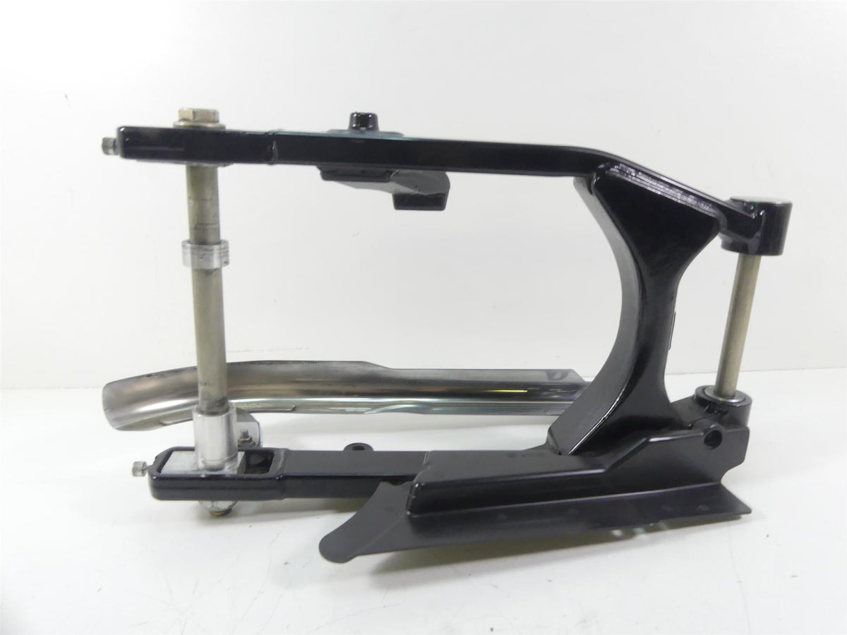 2009 Harley FXDF Dyna Fat Bob Rear Swingarm Swing Arm + Axle & Guard 47820-06 {{ shop.shopifyCountryName }} - Mototech271