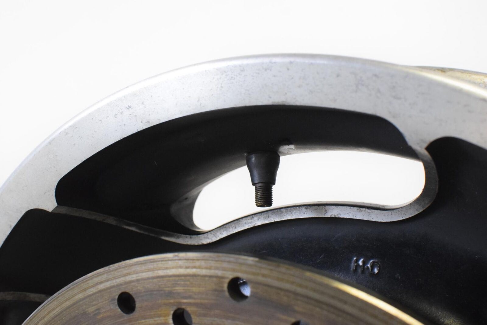 2010 Harley Touring FLHX Street Glide Rear 16x5 Wheel Rim STRAIGHT 40900194 {{ shop.shopifyCountryName }} - Mototech271
