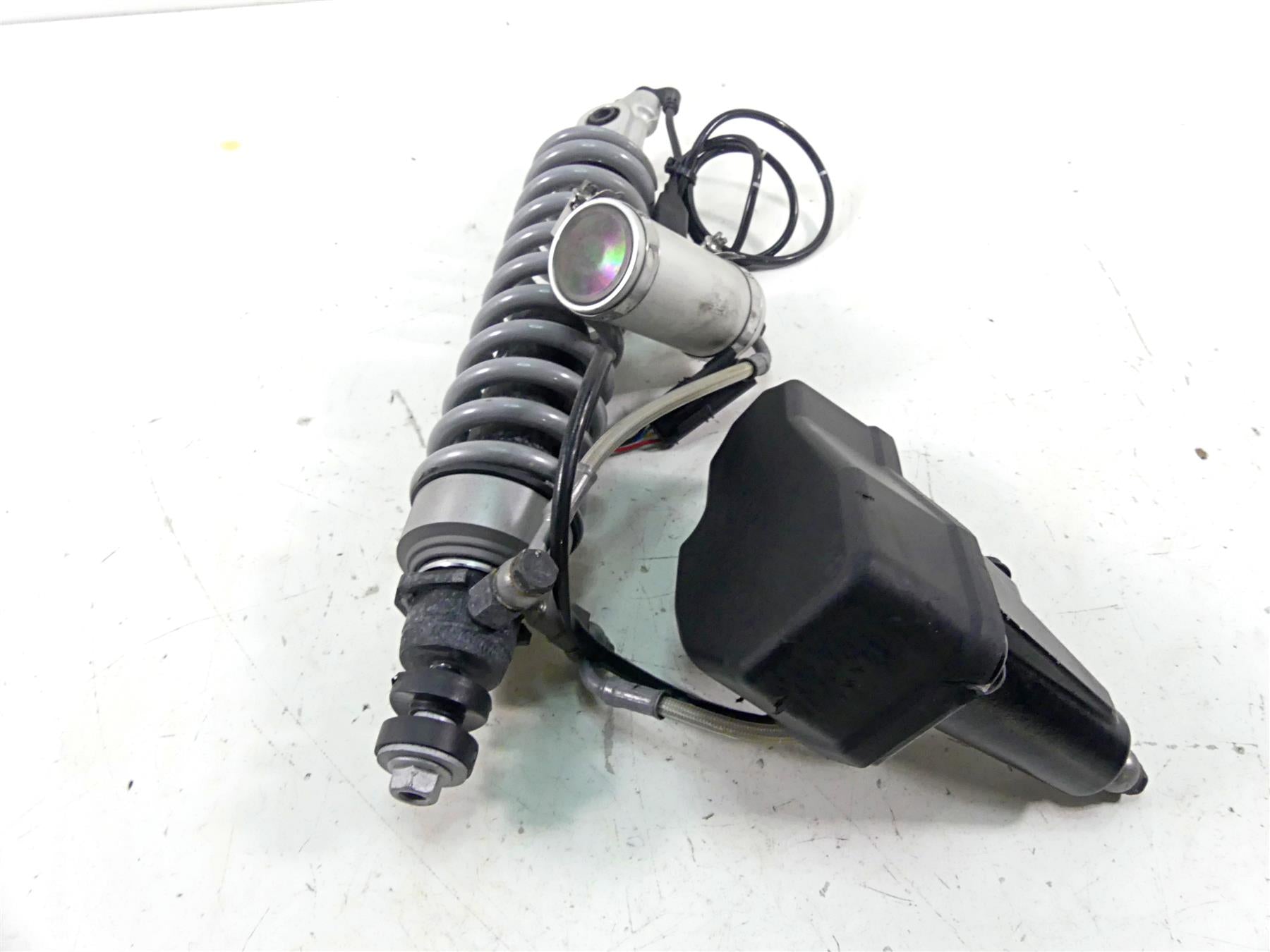 2009 BMW R1200 GS K25 Straight Front Esa Suspension Shock -For Parts 31427728208 {{ shop.shopifyCountryName }} - Mototech271