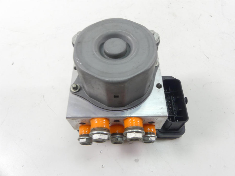 2014 Harley Touring FLHTK Electra Glide Abs Brake Pump Unit Module 41100013 {{ shop.shopifyCountryName }} - Mototech271