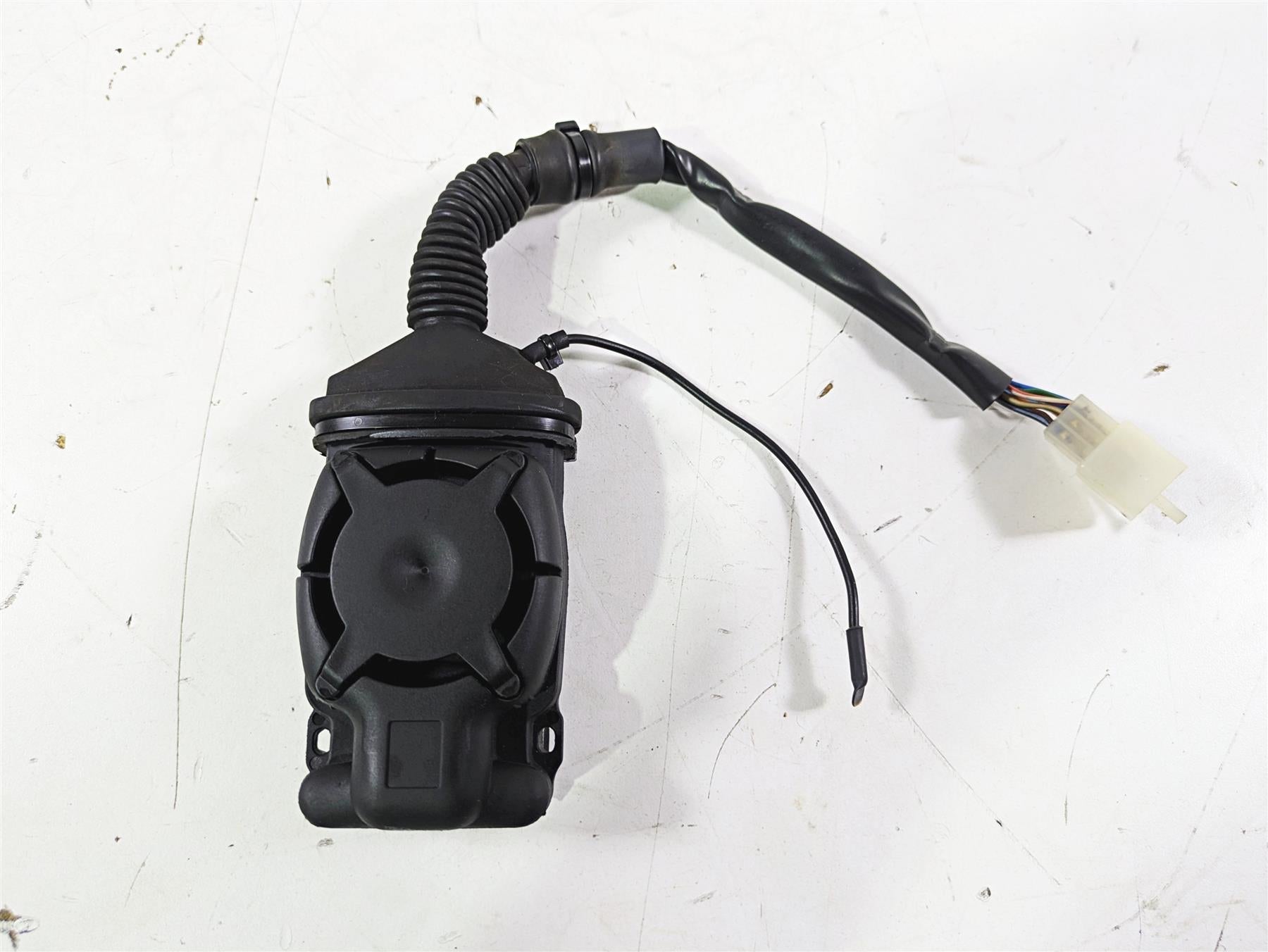 2014 Moto Guzzi California 1400 Touring Alarm Box Module -NO KEY FOB 887335 {{ shop.shopifyCountryName }} - Mototech271
