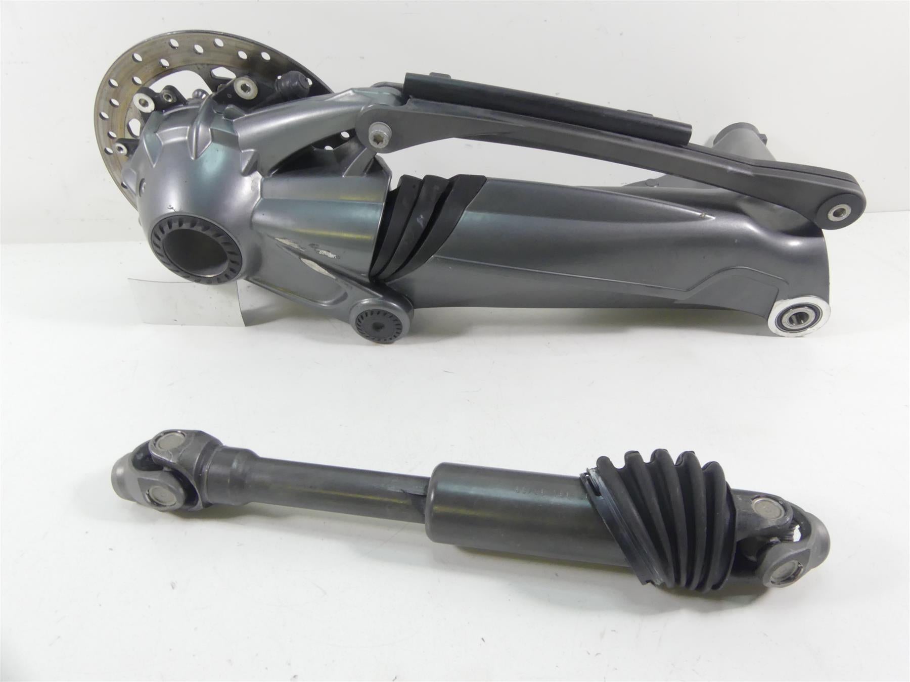 2013 BMW R1200GS K255 Adventure Swingarm Differential Drive Shaft 33118526831 {{ shop.shopifyCountryName }} - Mototech271