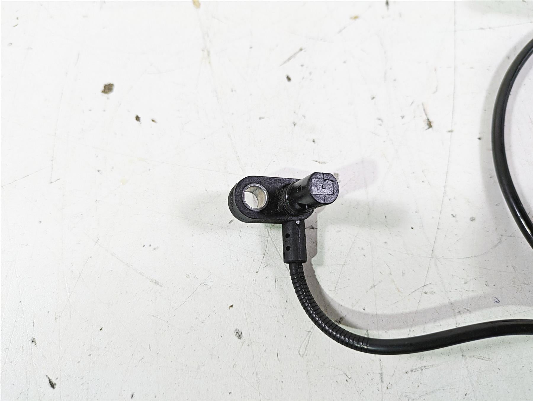 2014 BMW R1200 RT RTW K52 Rear Abs Brake Wheel Speed Sensor 34528551611 {{ shop.shopifyCountryName }} - Mototech271
