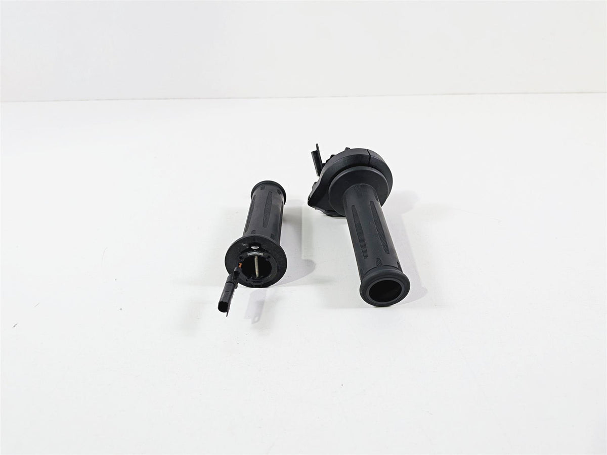 2023 BMW R1250RT RTP K52 Heated Left Right Hand Grip Set 61318549455 61318552124 {{ shop.shopifyCountryName }} - Mototech271