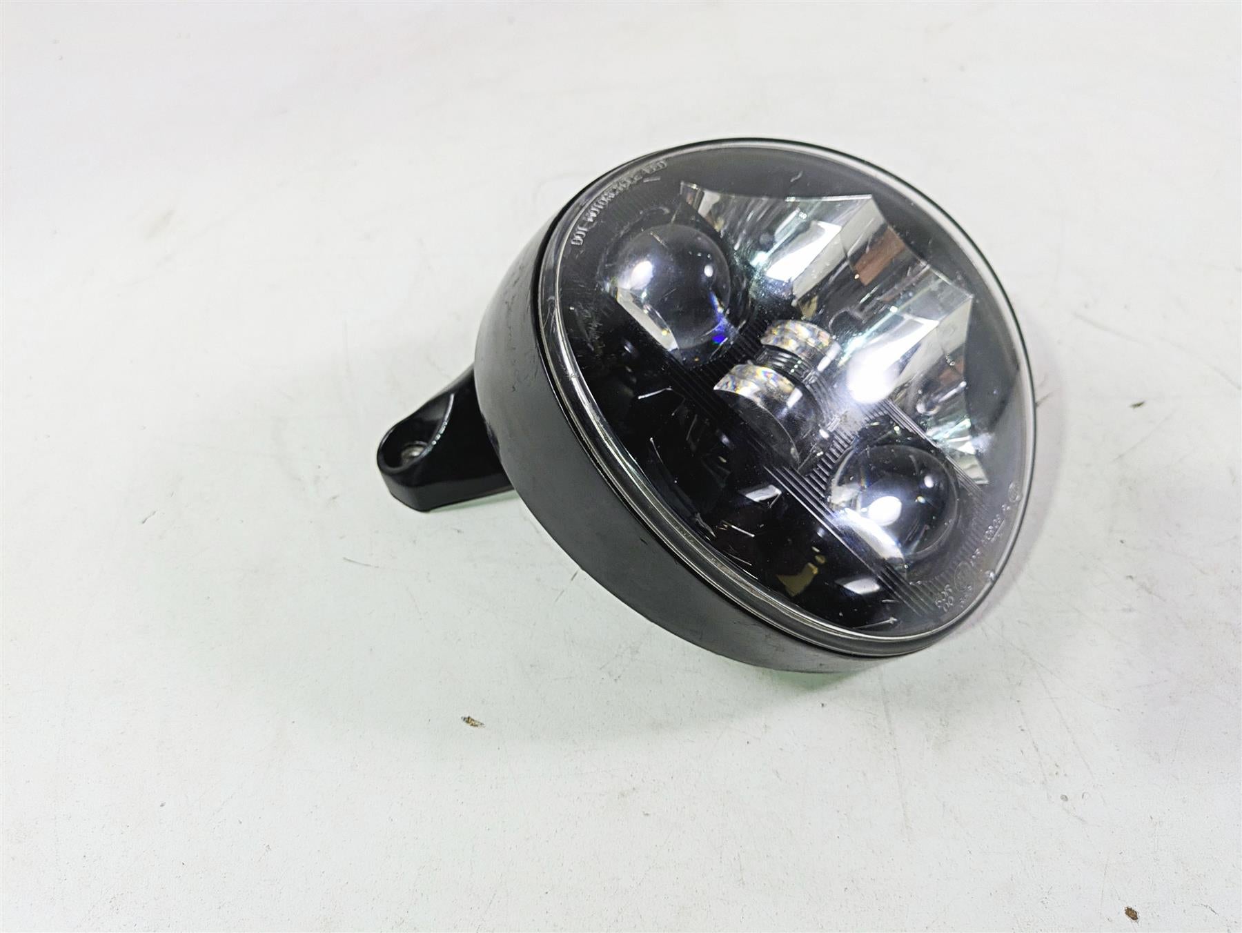 2018 Harley FXBR Softail Breakout Oblong Daymaker Headlight & Mount 67700344A {{ shop.shopifyCountryName }} - Mototech271
