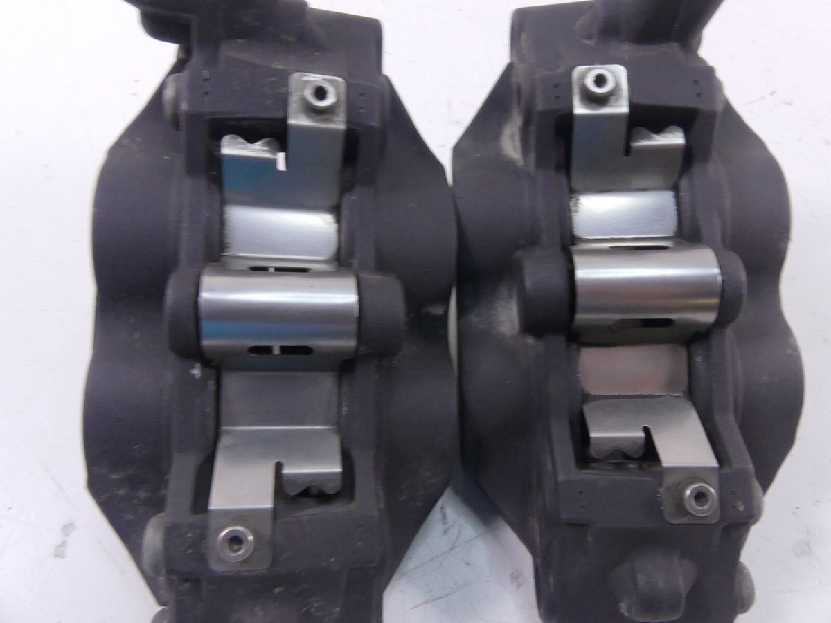 2018 BMW K1600 Bagger Tokico Front Brake Caliper Set 34117726766 34117728943 {{ shop.shopifyCountryName }} - Mototech271