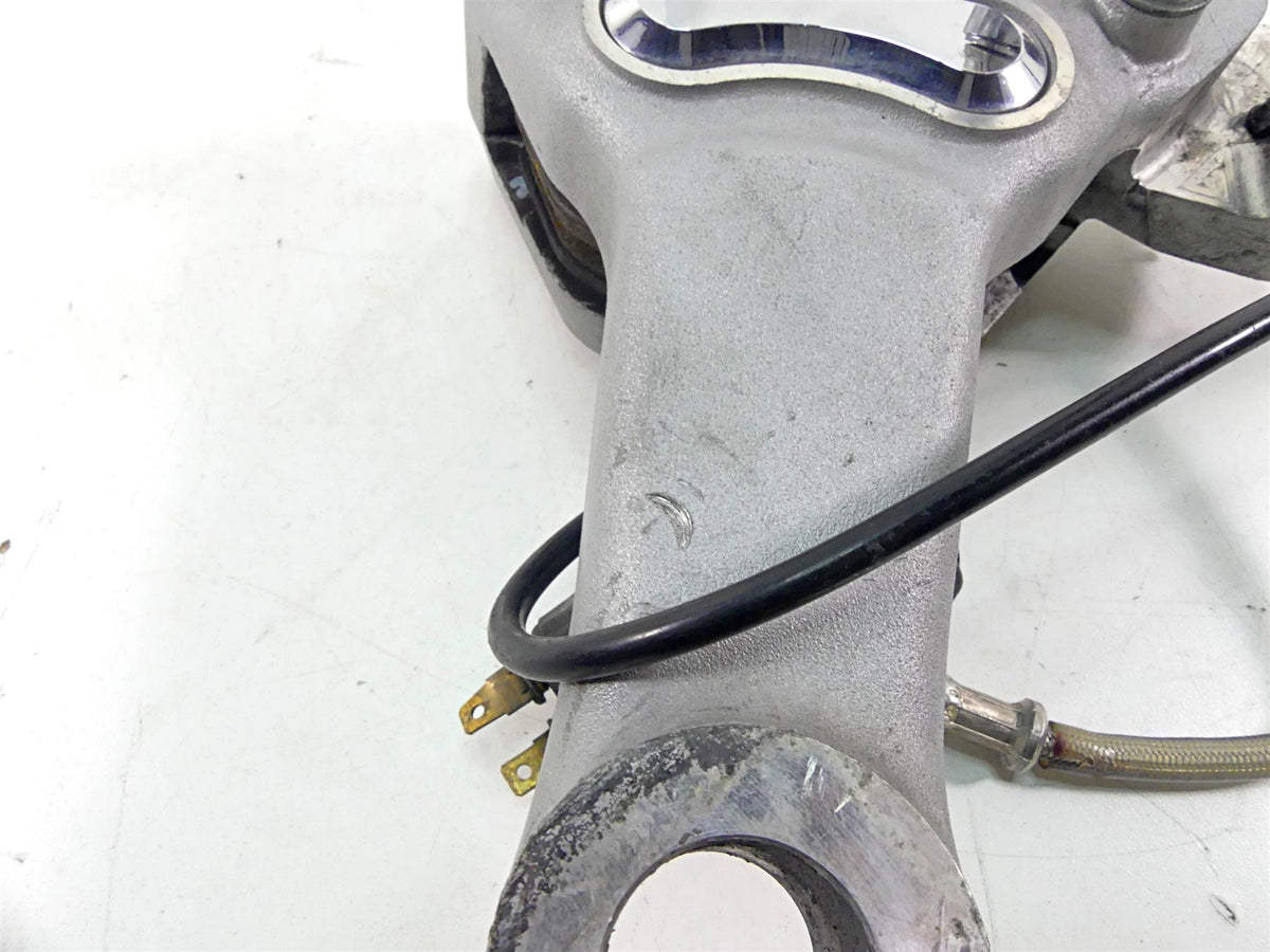 2005 Harley VRSCSE CVO V-Rod Rear Brake Caliper & Line 44681-05 {{ shop.shopifyCountryName }} - Mototech271