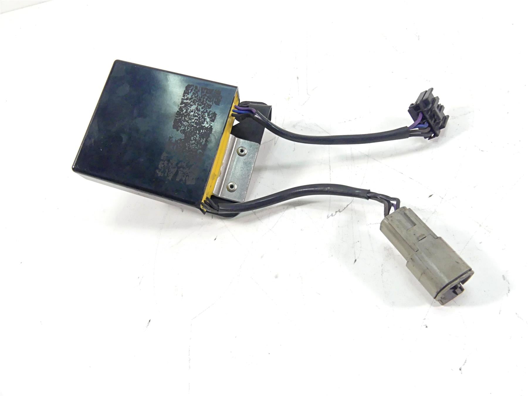 2013 Harley VRSCF Muscle Vrod Rear Turn Signal Blinker Module Unit 69457-09 {{ shop.shopifyCountryName }} - Mototech271