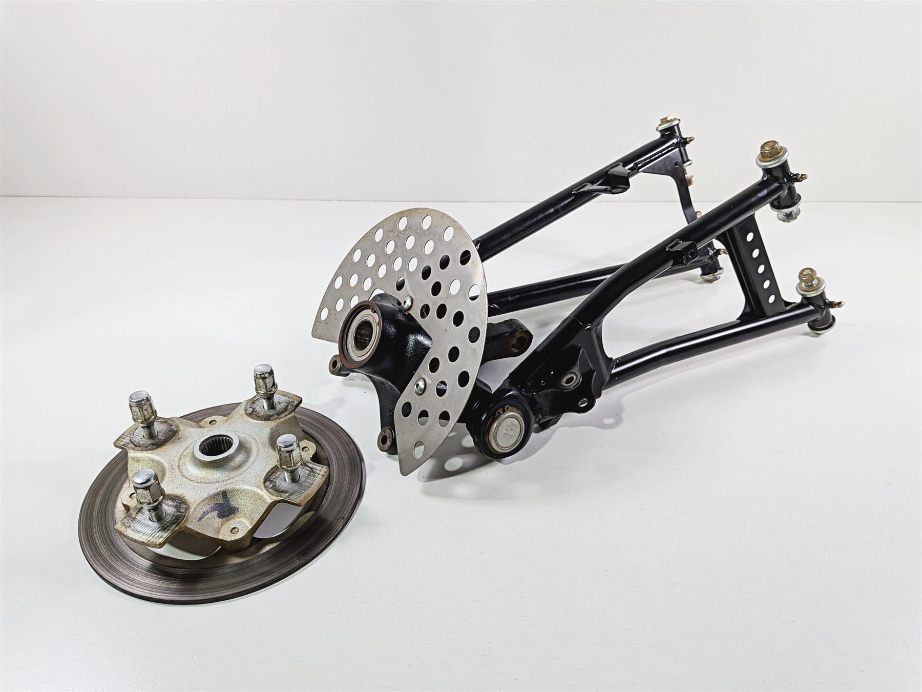 2021 Yamaha YXZ1000R EPS SS SE Front Right Knee Assembly B5H-F3502-00-00 {{ shop.shopifyCountryName }} - Mototech271