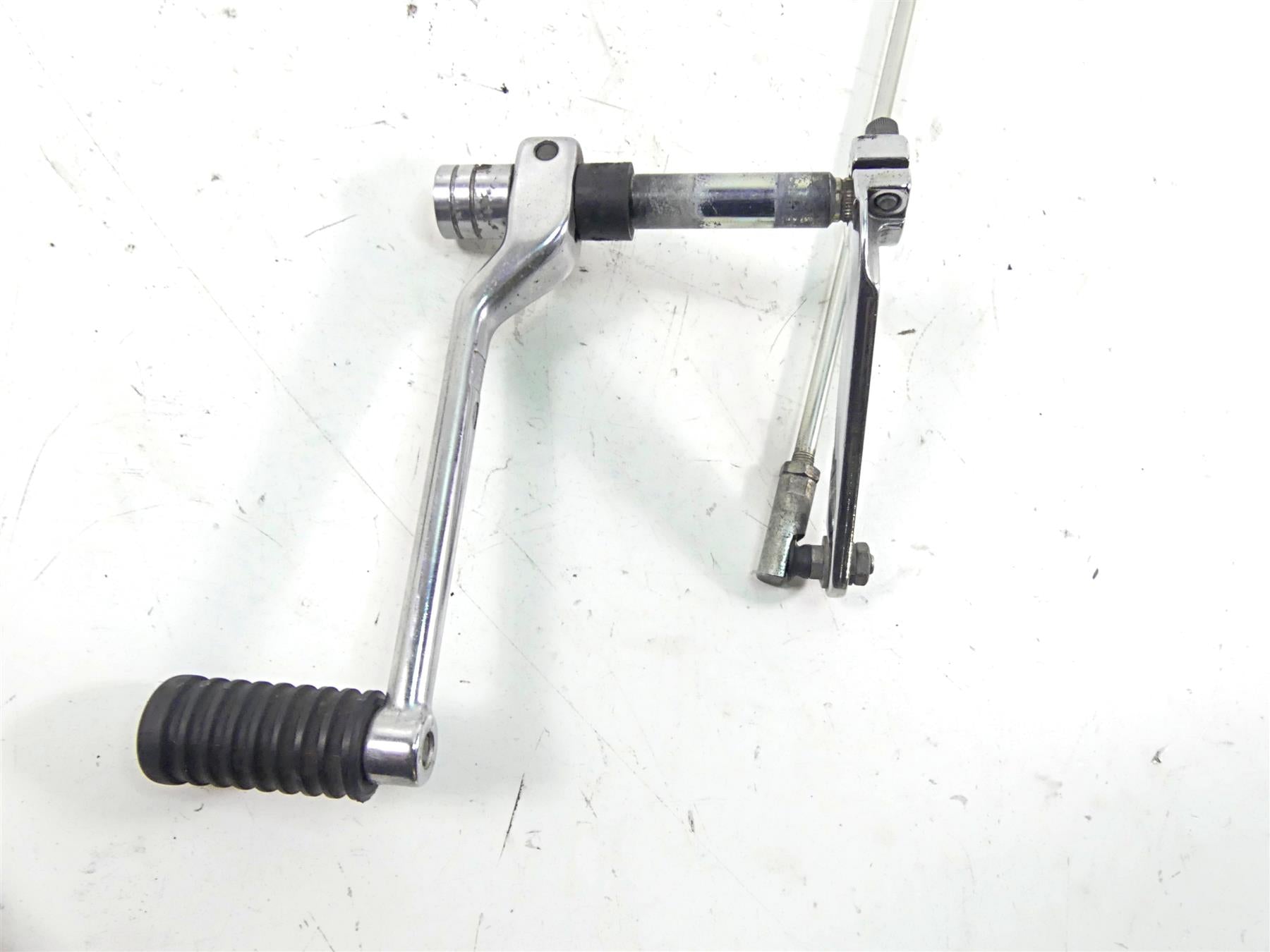 2011 Harley Touring FLTRX Road Glide Shift Lever Shift Pedals Links Set 33895-82 {{ shop.shopifyCountryName }} - Mototech271