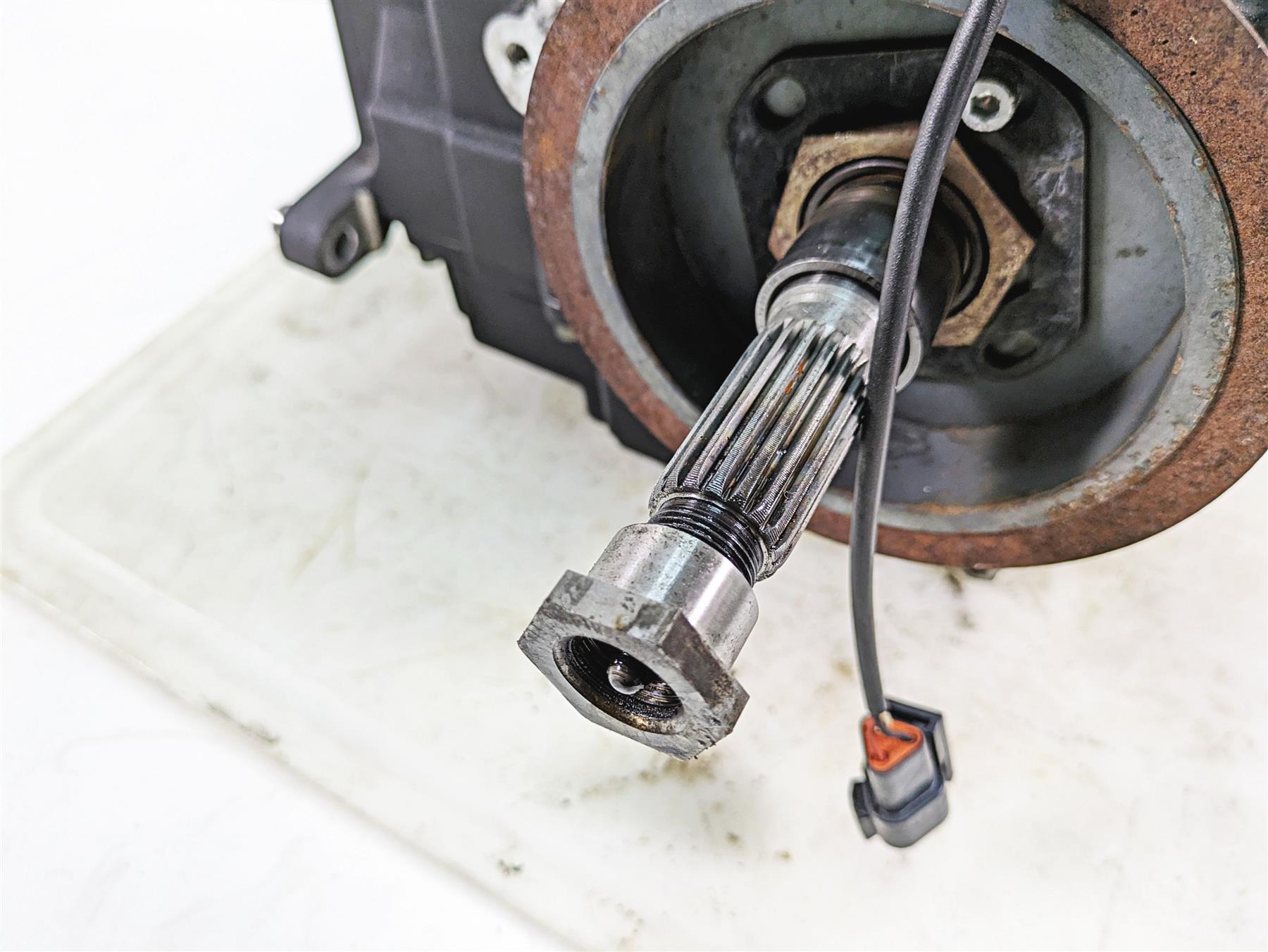 2005 Harley Dyna FXDL Low Rider Transmission Gear Box 5 Speed - Read 33037-05 {{ shop.shopifyCountryName }} - Mototech271