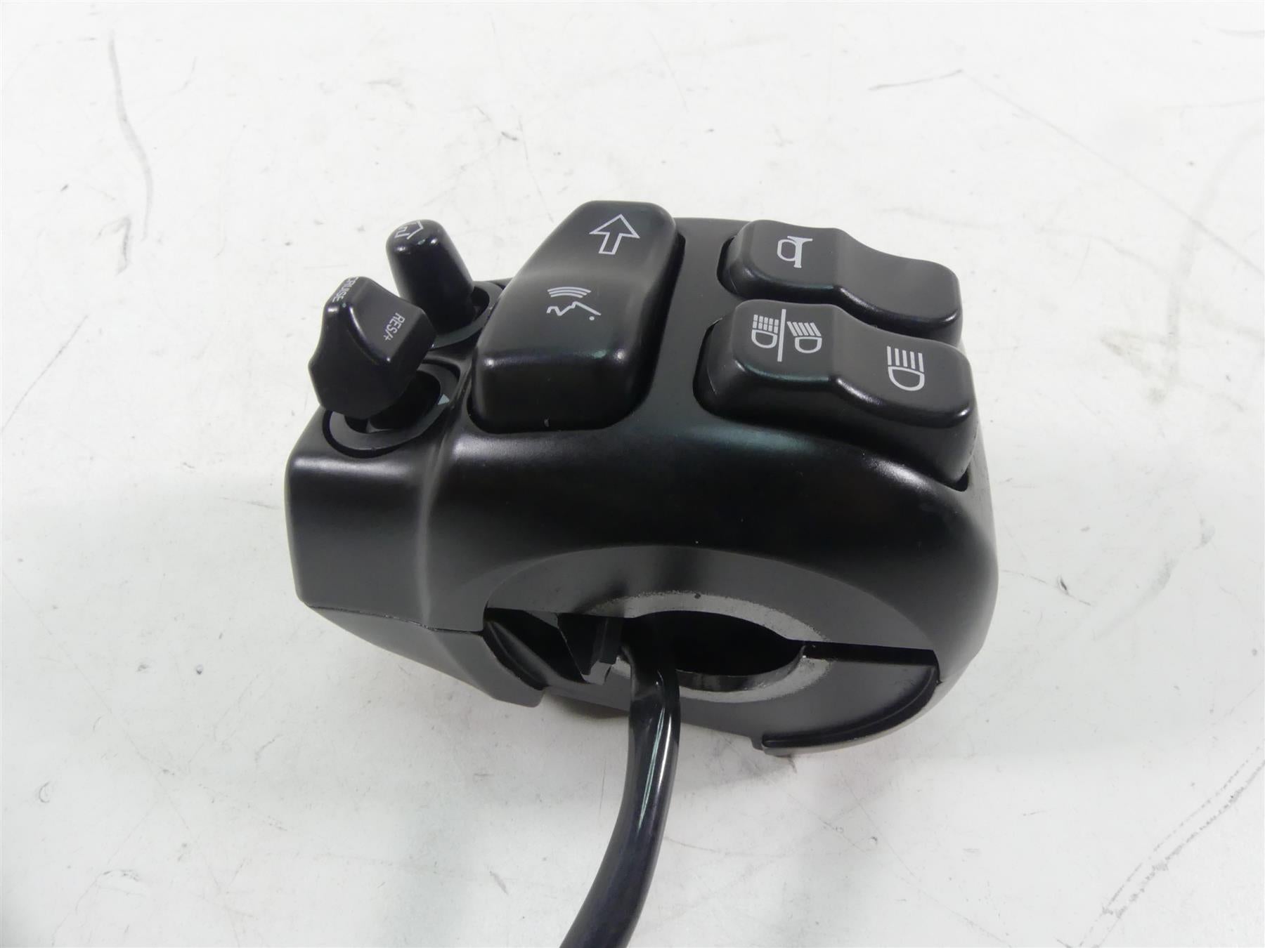 2014 Harley Touring FLHX Street Glide Nice Left Hand Control Switch 71500128 {{ shop.shopifyCountryName }} - Mototech271