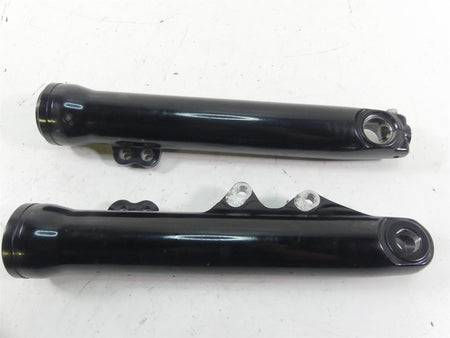 2019 Harley Softail FXBB Street Bob Showa Front Fork Lower Tubes Slider 45500488 {{ shop.shopifyCountryName }} - Mototech271