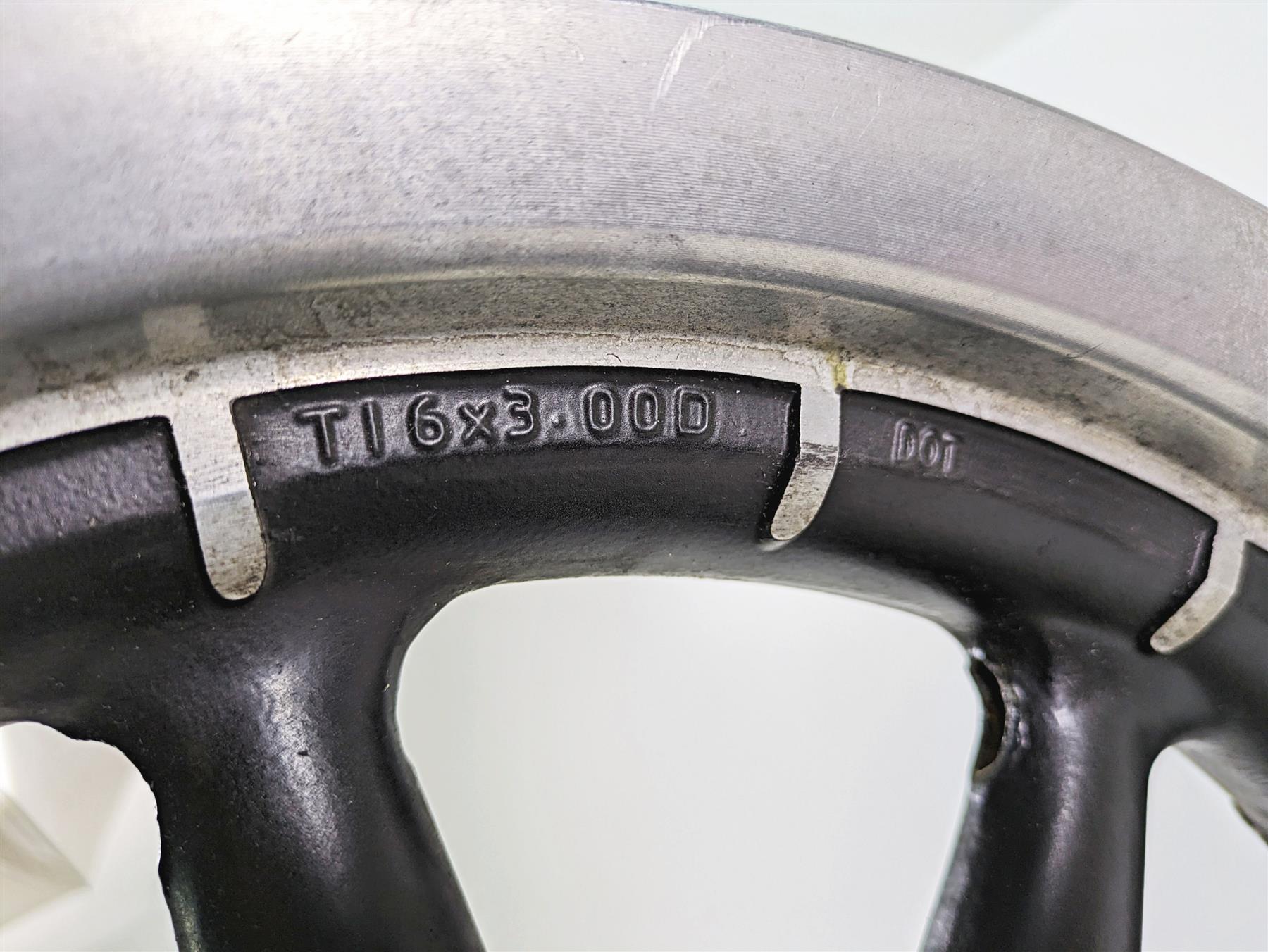 2005 Harley Touring FLHTCUI Electra Glide Straight 16x3 Rear Wheel Rim 43402-00B {{ shop.shopifyCountryName }} - Mototech271