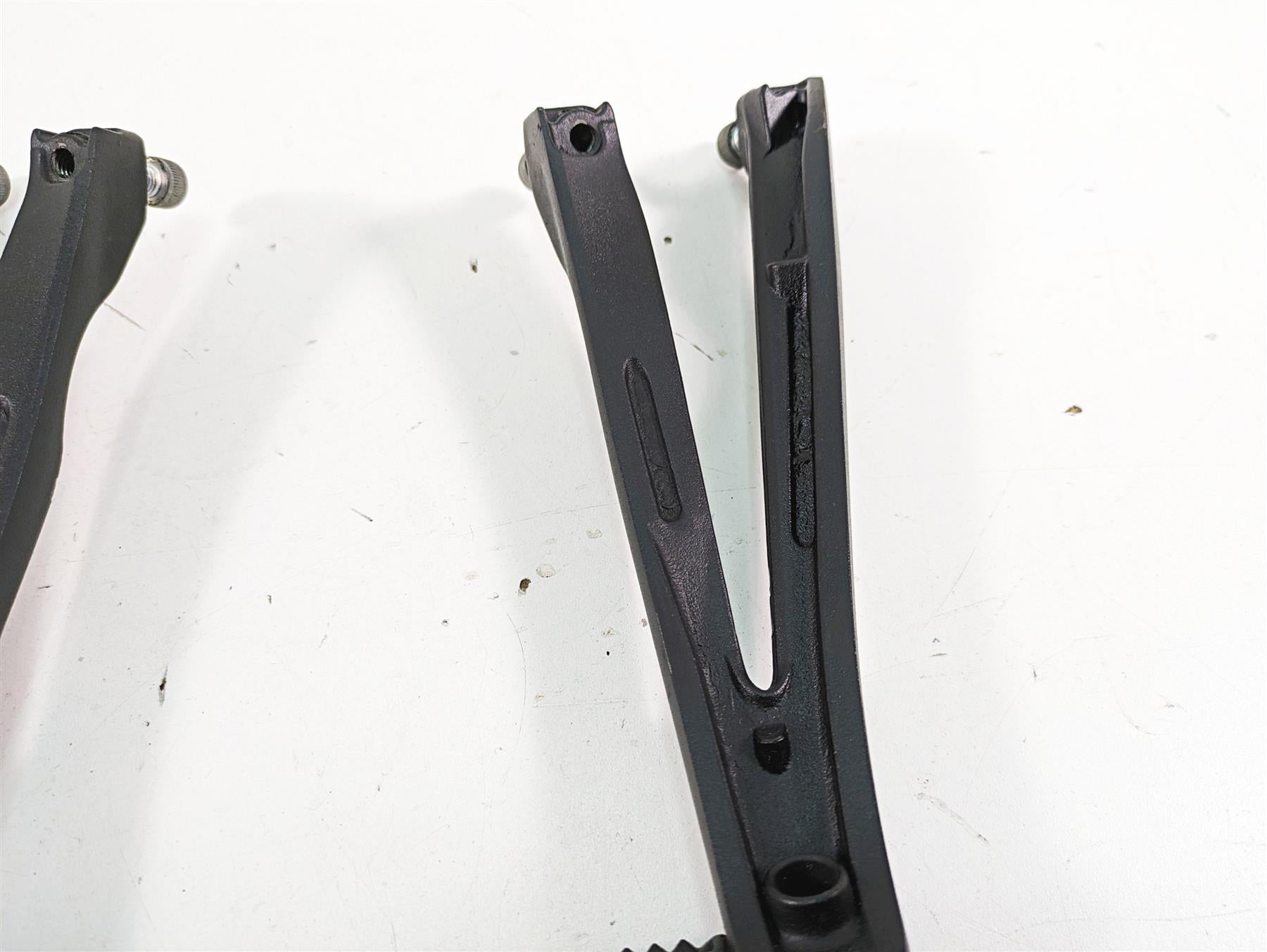 2007 Yamaha R1 YZFR1 Passenger Footpeg Rest Set -Rash 5VY-2741L-00 5VY-2742L-00 {{ shop.shopifyCountryName }} - Mototech271