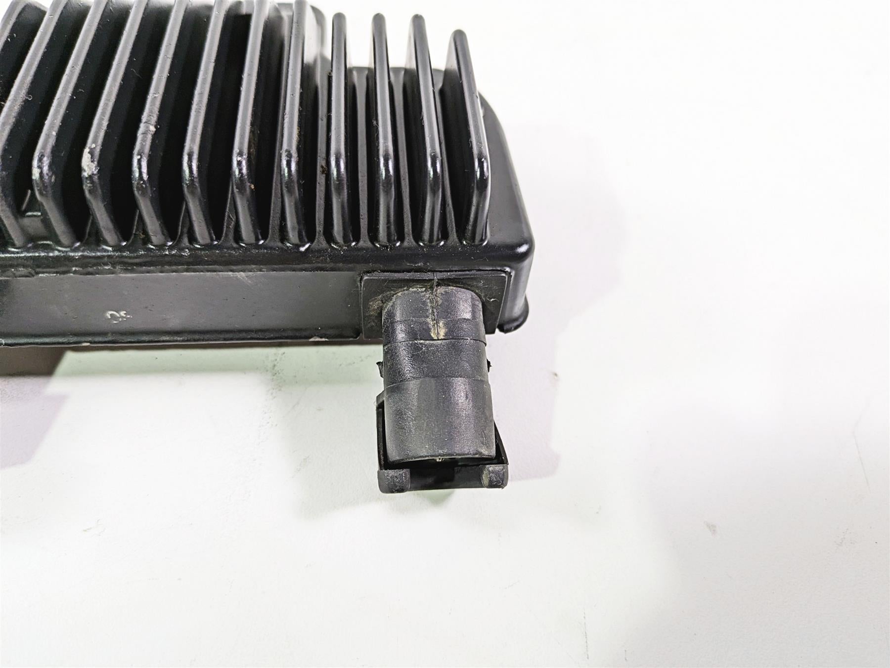 2016 Harley FXDL Dyna Low Rider Rectifier Voltage Regulator 74631-08A {{ shop.shopifyCountryName }} - Mototech271