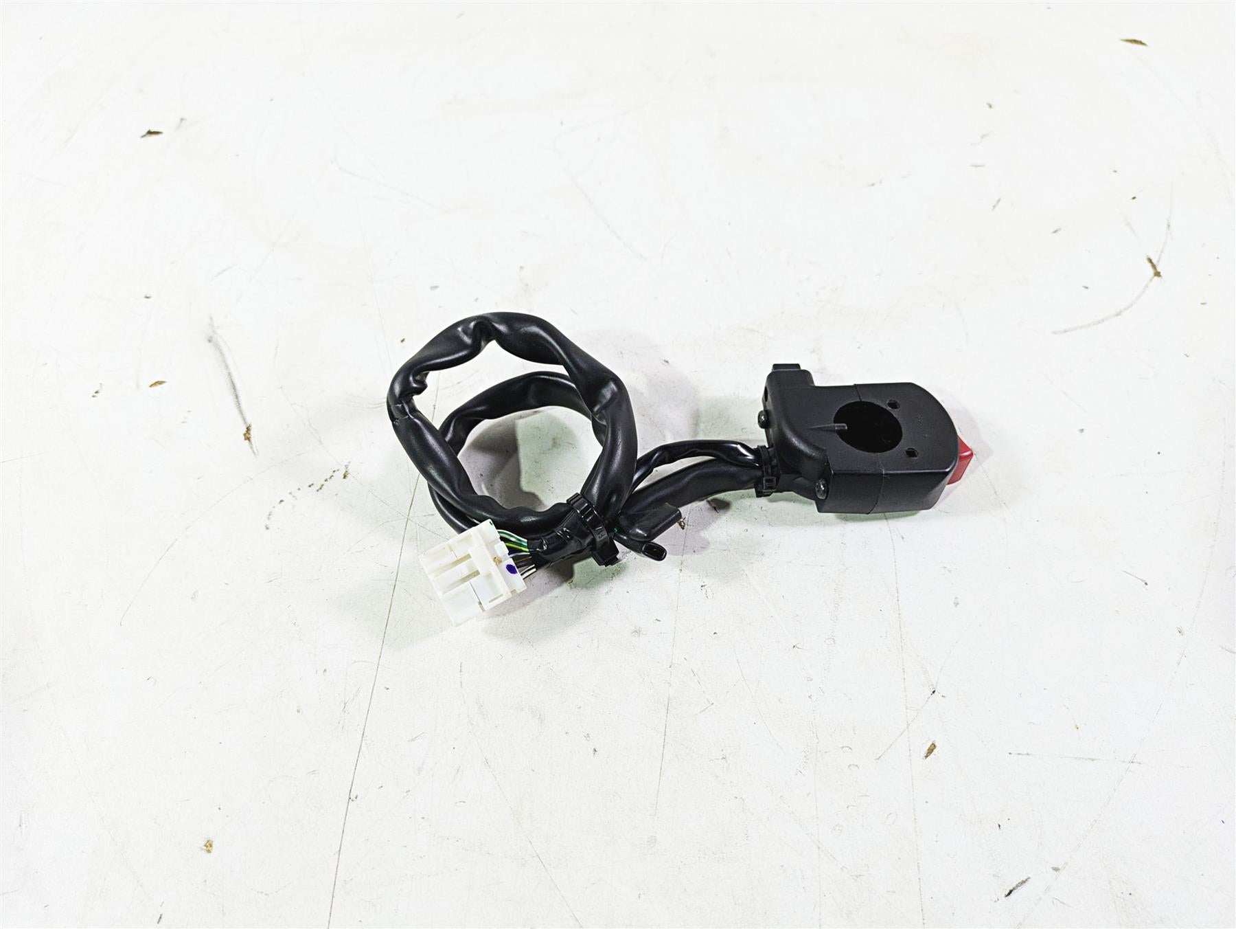 2008 Honda CBR1000RR SC59 Right Hand Start Stop Control Switch 35130-MFL-000 {{ shop.shopifyCountryName }} - Mototech271