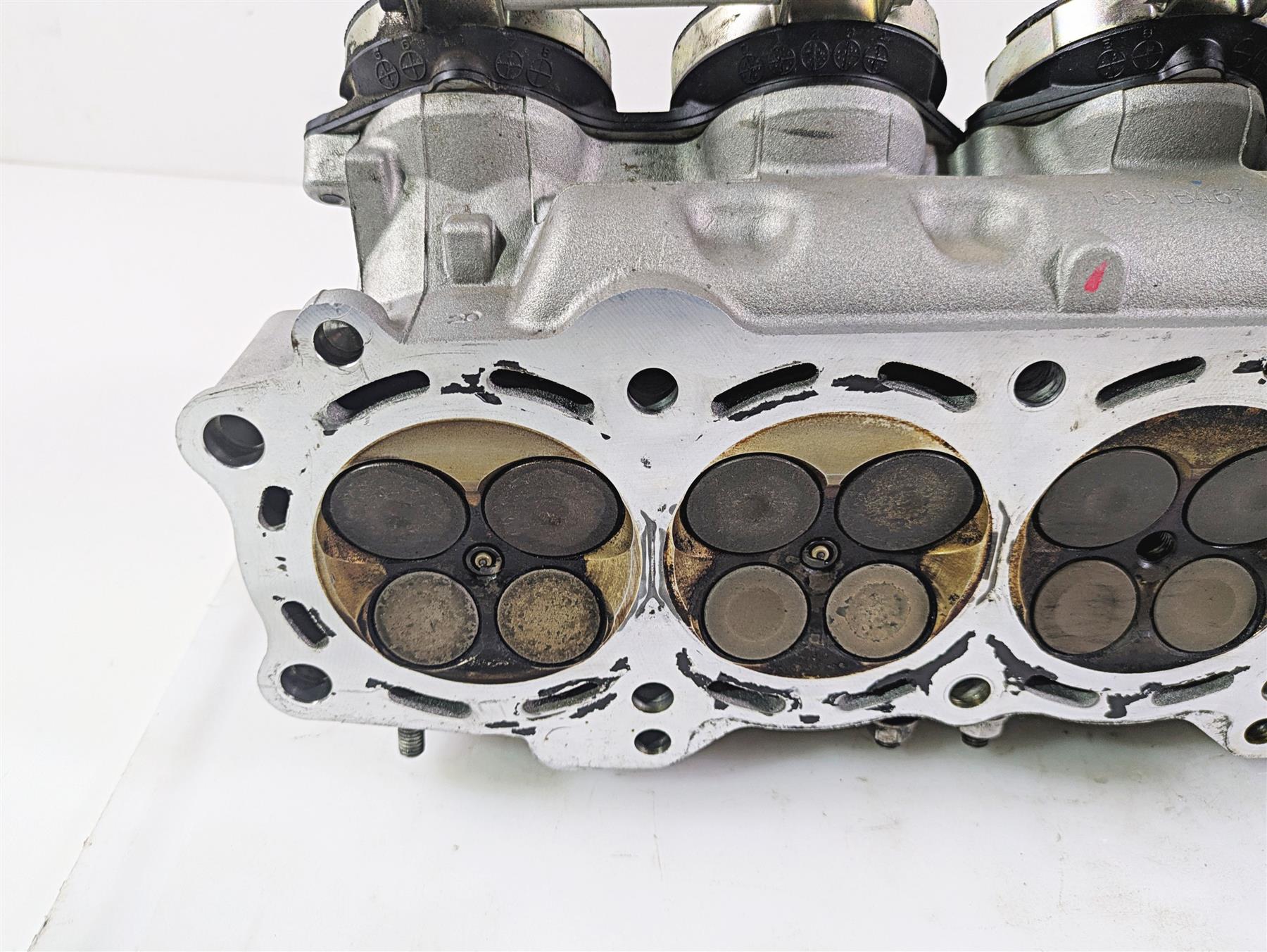 2016 Kawasaki ZX10R Ninja Cylinderhead & Valve Cover Set 11008