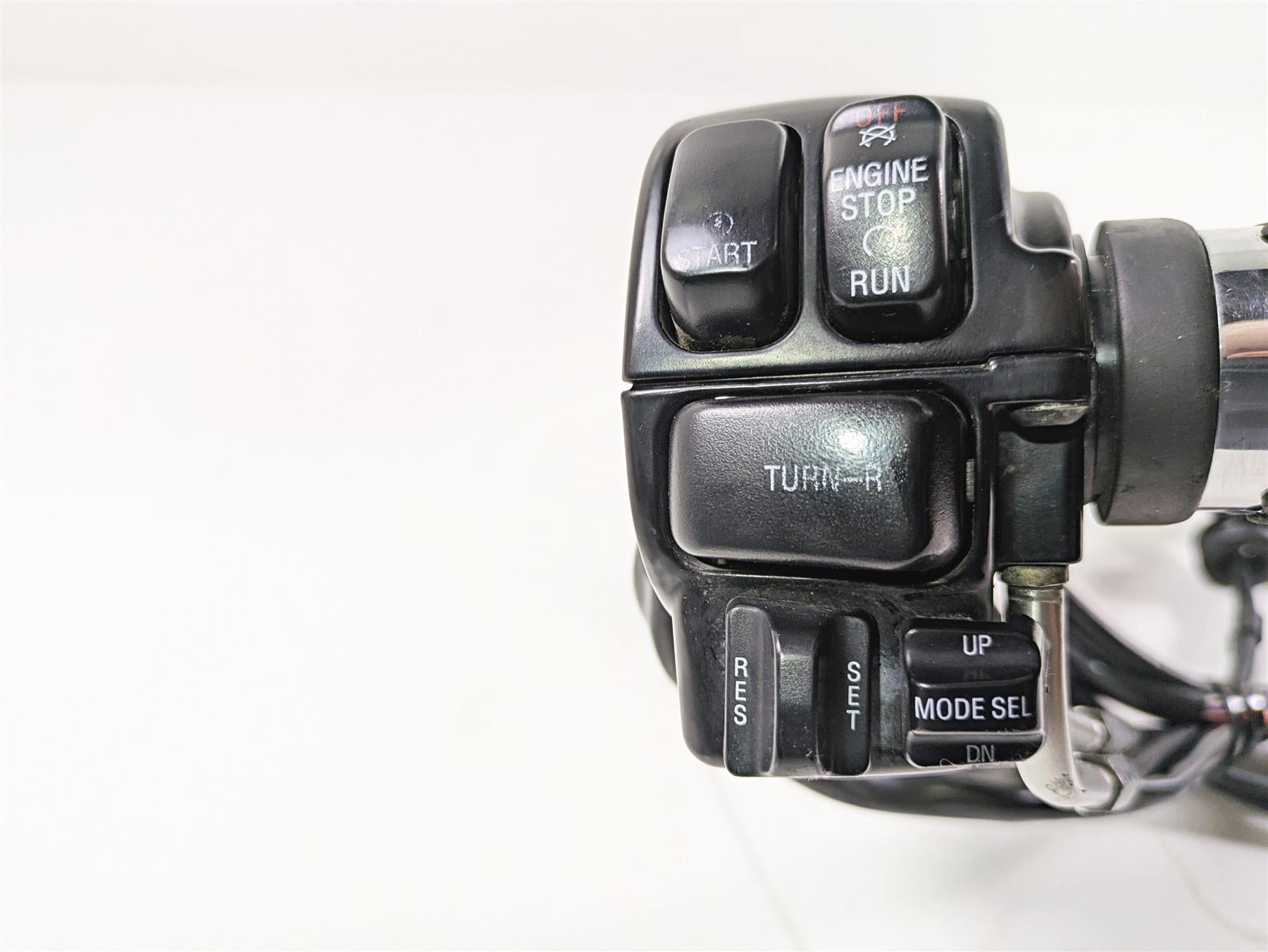 1999 Harley Touring FLHTCUI E-Glide Right Hand Control Switch Cruise 71684-06A {{ shop.shopifyCountryName }} - Mototech271