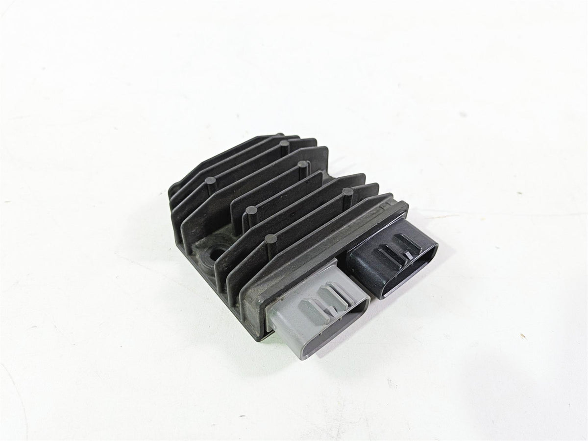 2016 Ducati Monster 1200 S Rectifier Voltage Regulator 54040321A SH821AA {{ shop.shopifyCountryName }} - Mototech271