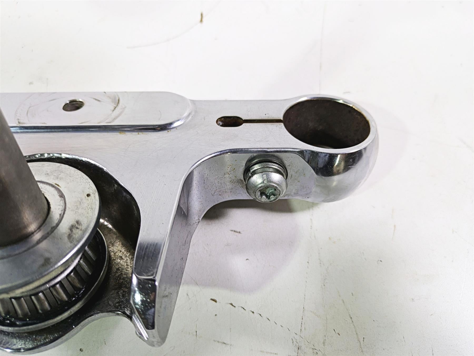 2003 Harley Softail FXSTDI Deuce 100th Upper Lower Triple Tree Set 45475-00A {{ shop.shopifyCountryName }} - Mototech271