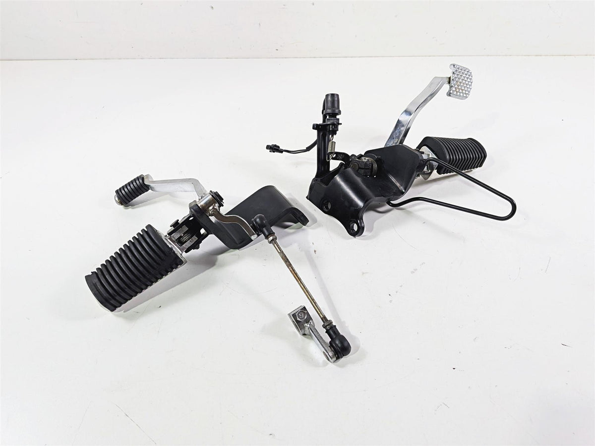 2007 Yamaha XVS1100 V-Star Custom Front Footpegs & Foot Lever Set 5EL-27410-00 {{ shop.shopifyCountryName }} - Mototech271