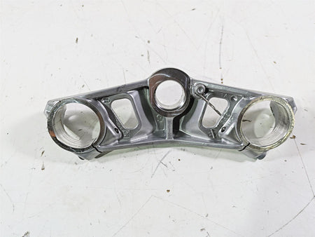 2021 Aprilia RS660 Upper Triple Tree Steering Clamp 2B005253 {{ shop.shopifyCountryName }} - Mototech271