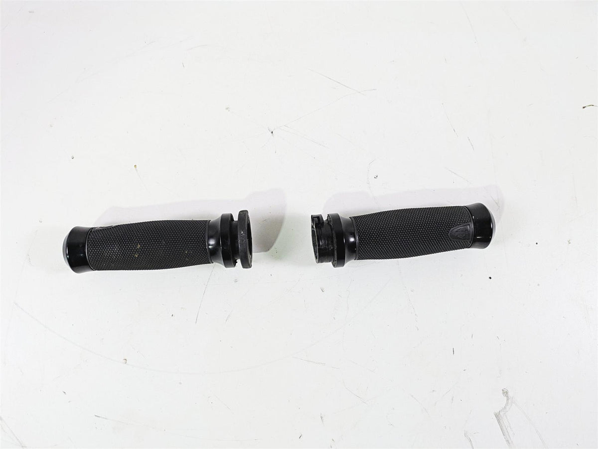 2015 Harley FXDF Dyna Fat Bob Get-A-Grip Hand Grip Set 56100008 {{ shop.shopifyCountryName }} - Mototech271