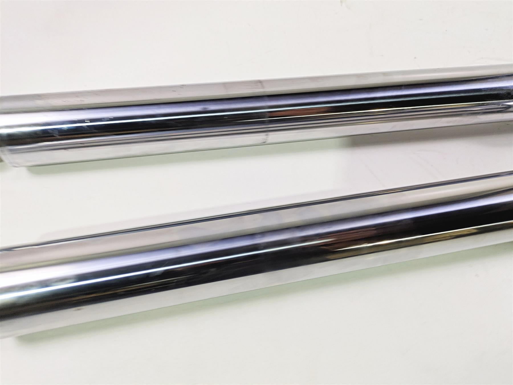 2008 Harley FXCWC Softail Rocker Straight Chrome Front Fork Leg Set 46950-08 {{ shop.shopifyCountryName }} - Mototech271